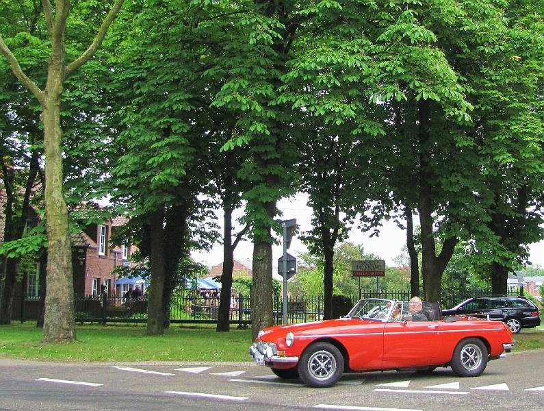 MG & Oldies Happening (39).JPG